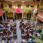 LAS PALMAS DE GRAN CANARIA (Canarias). 14/07/2021.- Concierto de música antigua en el patio - "El Afecto Ilustrado ‘Quintetos para el Conde". Quintetos con dos violas dedicados al Conde de Fernán Núñez de José Palomino (1753-1810) núm. IV, V y VI. Adrián Linares (violín barroco), Lorena Padrón (violín), Víctor Gil Gazapo (viola), Iván Sáenz (viola), y Diego Pérez (violonchelo). ©Ángel Medina G./Cabildo de Gran Canaria
