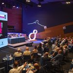 Ambiente de la sala Jerónimo Saavedra durante el acto