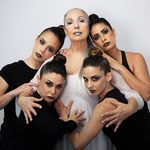 Rocío Pozo junto al resto del elenco de Liberté